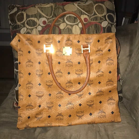 this bag is not for sale it’s trade do not bye it - Picture 6 of 8